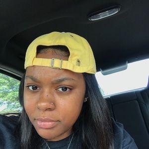 Meet your Posher, Tierra